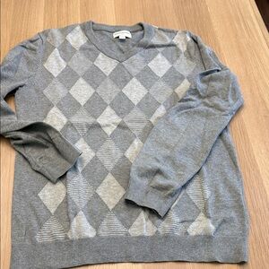 Banana Republic V-Neck Gray Argyle Sweater